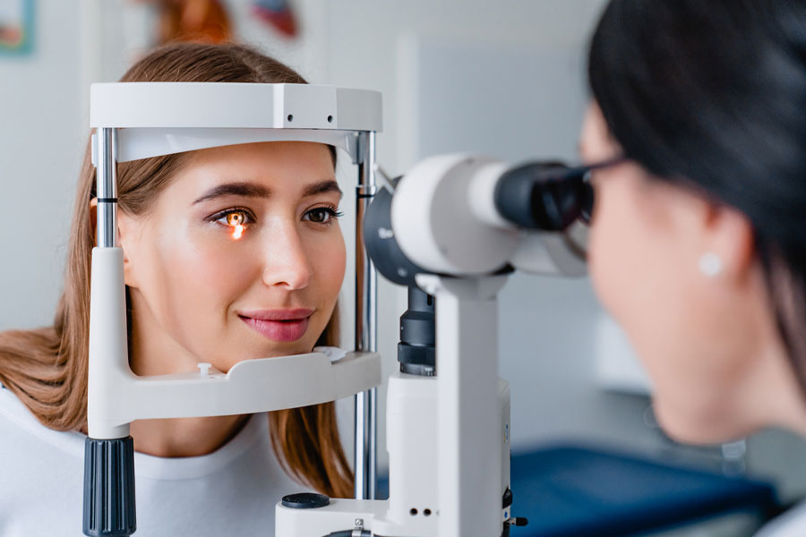 A fotocoagulação panretinal é indicada nos casos avançados da retinopatia diabética, como a retinopatia diabética proliferativa, para prevenir o desenvolvimento de novos vasos anormais na retina, isto é, o tratamento não se destina à recuperação da visão.